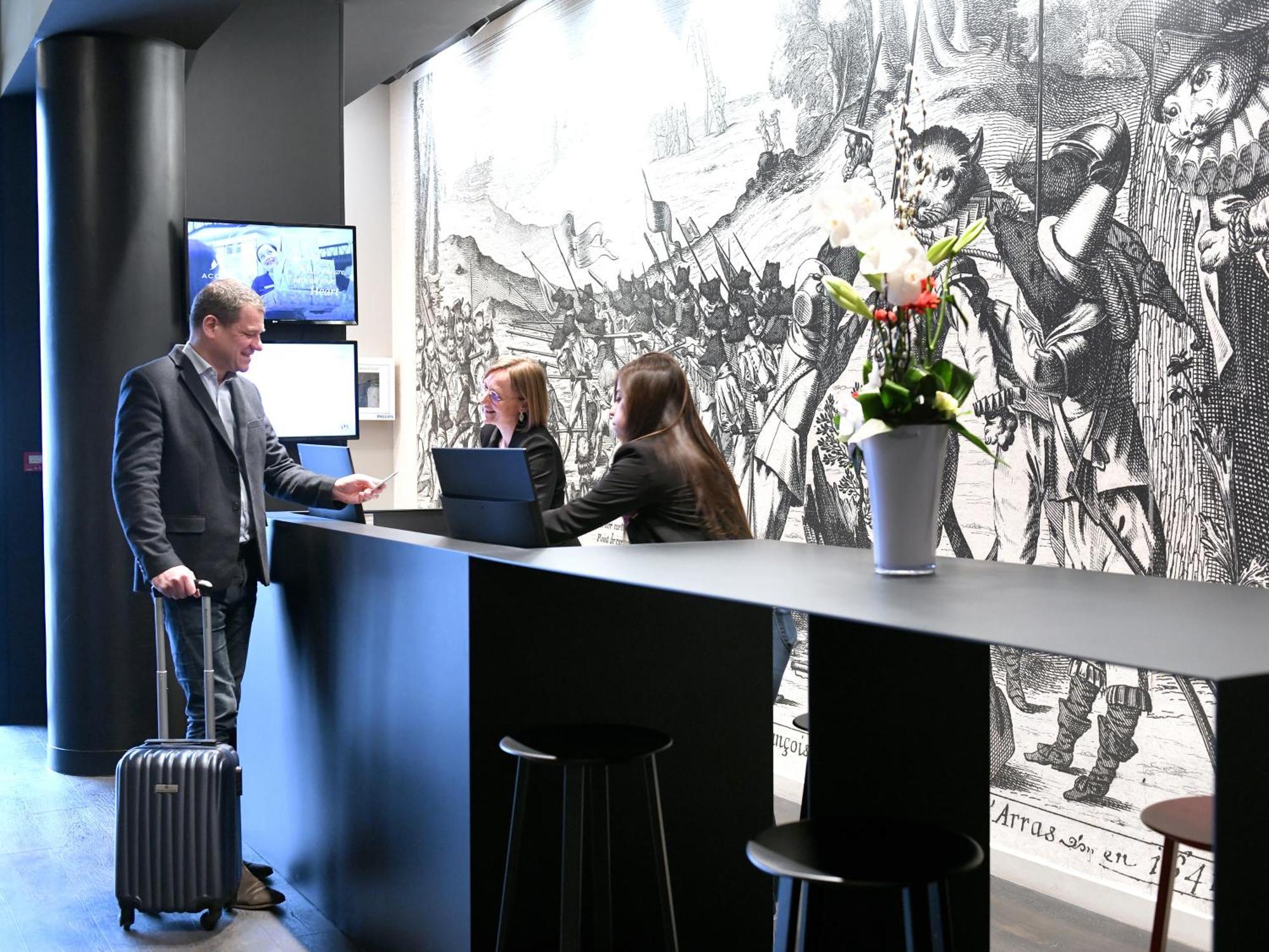 Mercure Centre Gare 4*