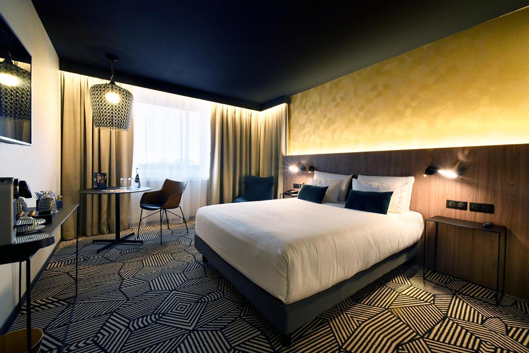 Hotel Mercure Centre Gare 4*